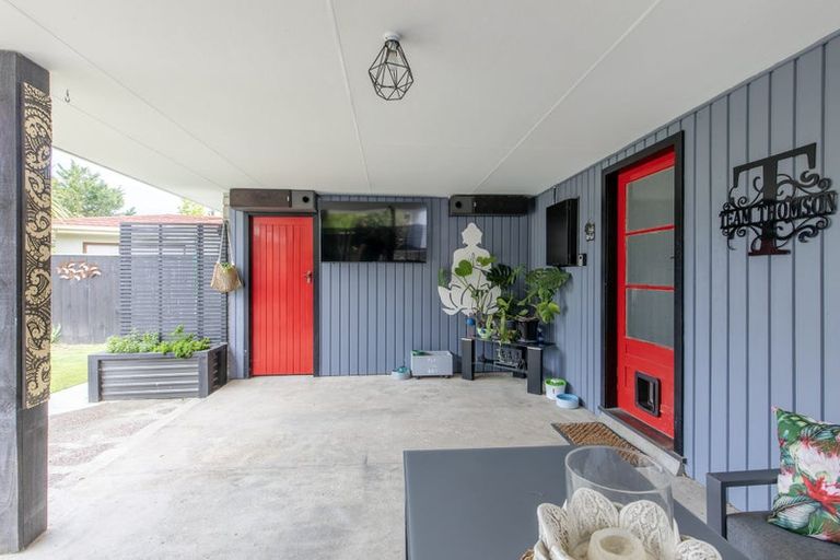 Photo of property in 3 Limbrick Street, Waipawa, 4210