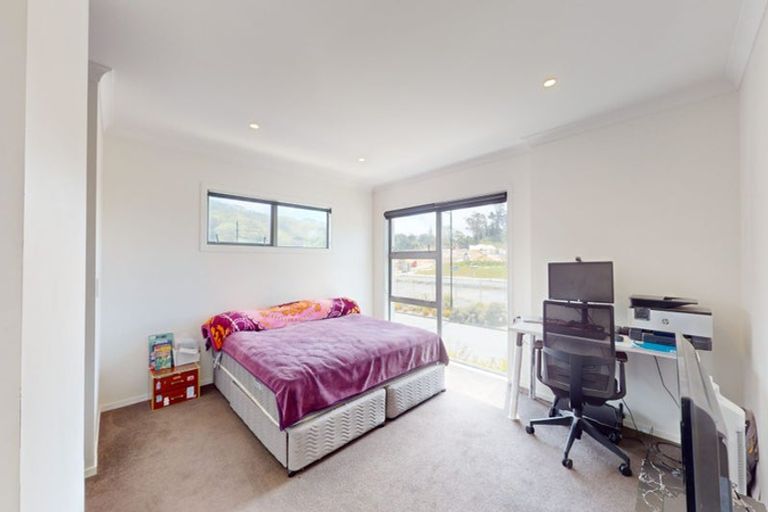 Photo of property in 9 Karearea Avenue, Kenepuru, Porirua, 5022