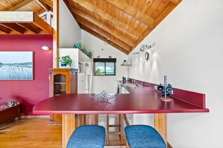 Photo of property in 178 Ngahau Bay Road, Helena Bay, Hikurangi, 0184