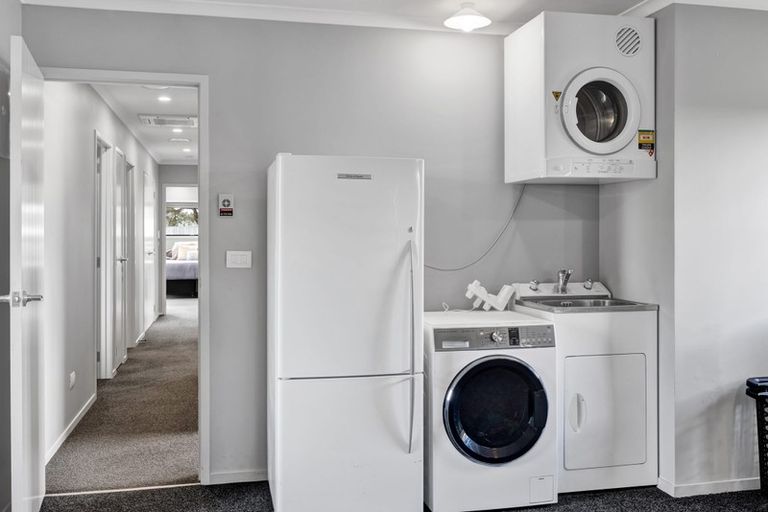 Photo of property in 6 Montague Grove, Stratford, 4332