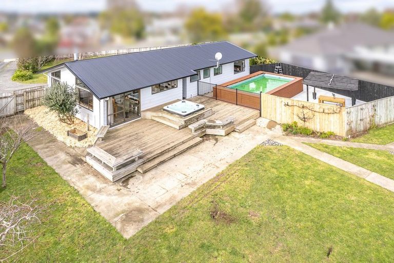Photo of property in 20 Pukepapa Road, Marton, 4710