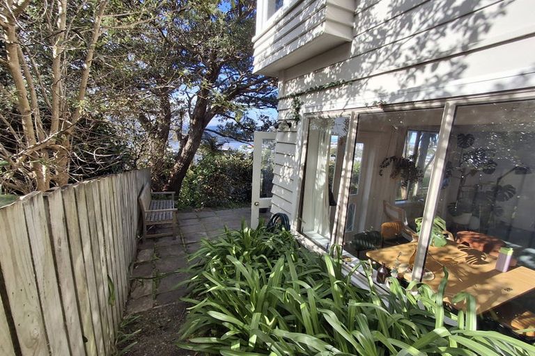 Photo of property in 77 Rakau Road, Hataitai, Wellington, 6021