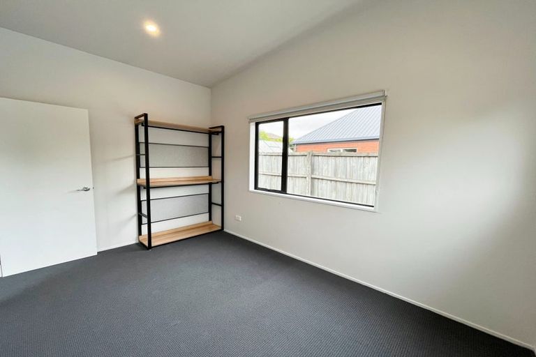 Photo of property in 17 Mclellan Place, Ilam, Christchurch, 8041
