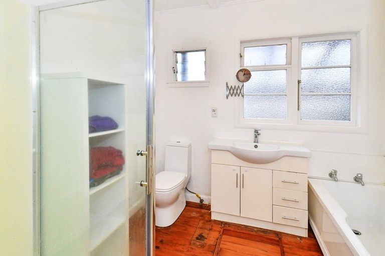 Photo of property in 1/57 Grove Road, Papakura, 2110