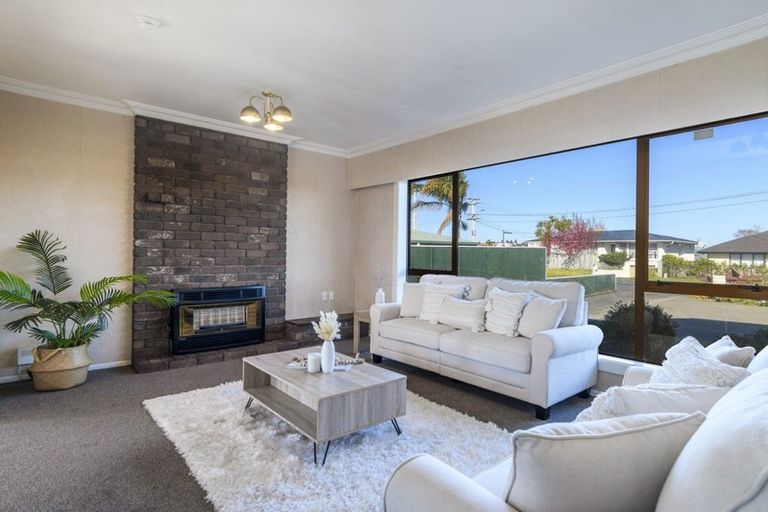 Photo of property in 207 Ngatai Road, Otumoetai, Tauranga, 3110