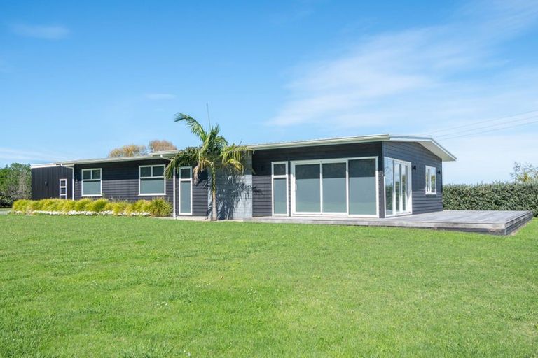 Photo of property in 32 Royd Road West, Makauri, Gisborne, 4071