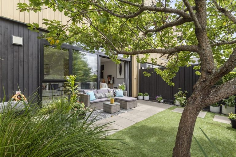 Photo of property in 16 Hastings Street, Hobsonville, Auckland, 0616