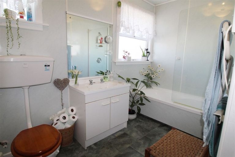 Photo of property in 1 Kent Street, Oamaru North, Oamaru, 9400