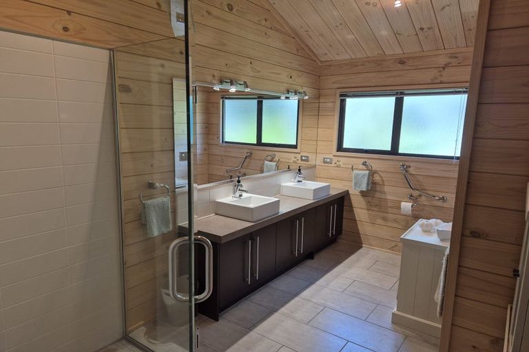 Photo of property in 101 Vista Paku, Pauanui, Hikuai, 3579