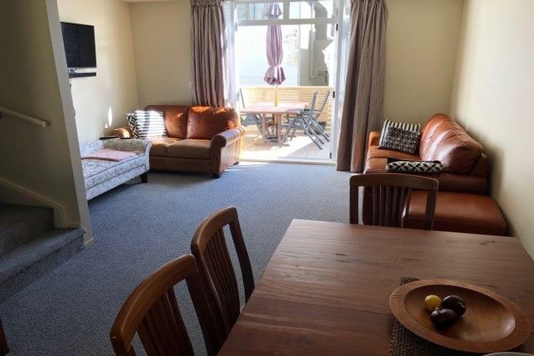 Photo of property in Pirie Street Townhouses, 27/35u Pirie Street, Mount Victoria, Wellington, 6011
