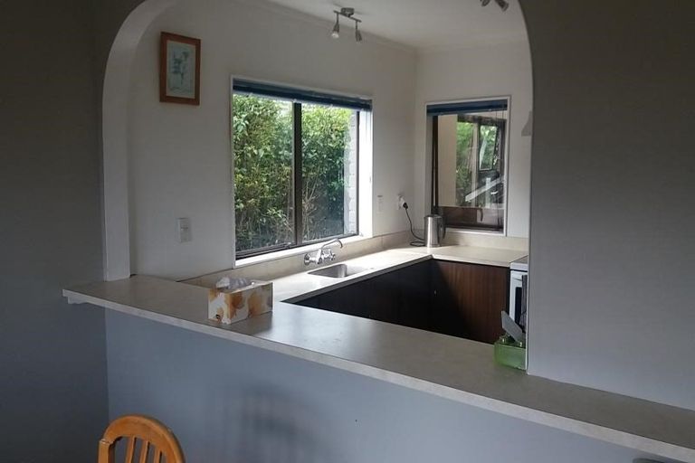 Photo of property in 38 Kapanui Road, Waikanae, 5036