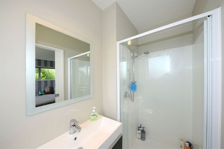 Photo of property in 11a Lyndon Street, Riccarton, Christchurch, 8011