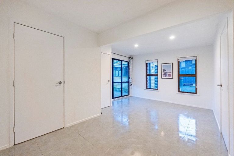 Photo of property in 79 Stapleford Crescent, Browns Bay, Auckland, 0630