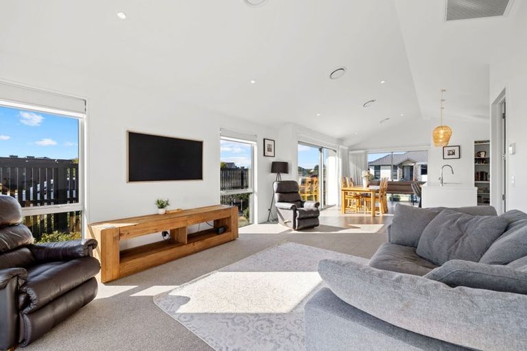 Photo of property in 2 Jardine Place, Marshland, Christchurch, 8051