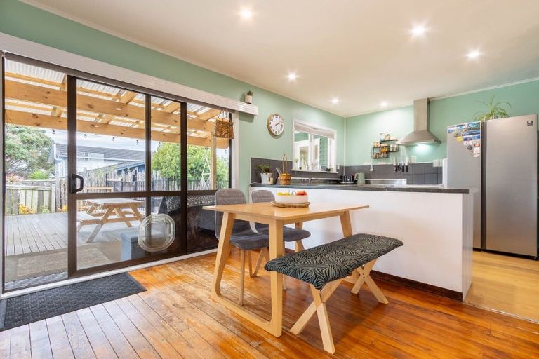 Photo of property in 89 Martin Road, Paraparaumu Beach, Paraparaumu, 5032