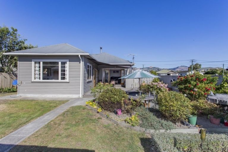 Photo of property in 2 Spring Grove Street, Spreydon, Christchurch, 8024