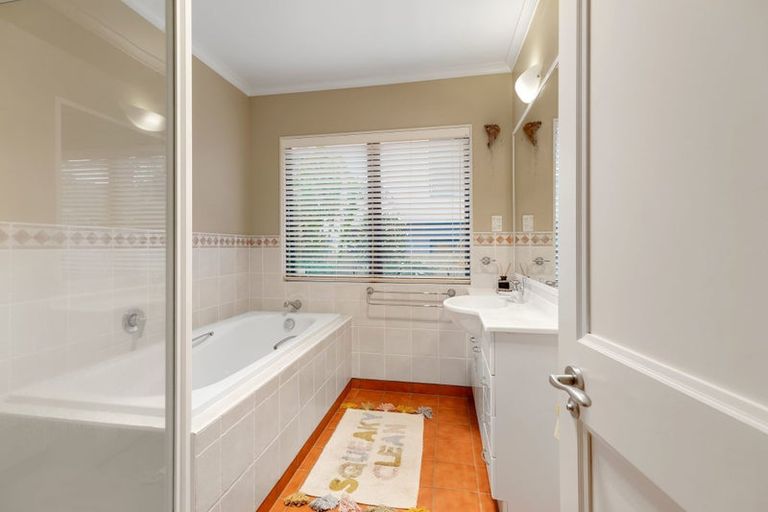 Photo of property in 8 Sissinghurst Court, Bethlehem, Tauranga, 3110