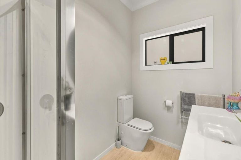 Photo of property in 15 Saint Clair Place, Papamoa Beach, Papamoa, 3118
