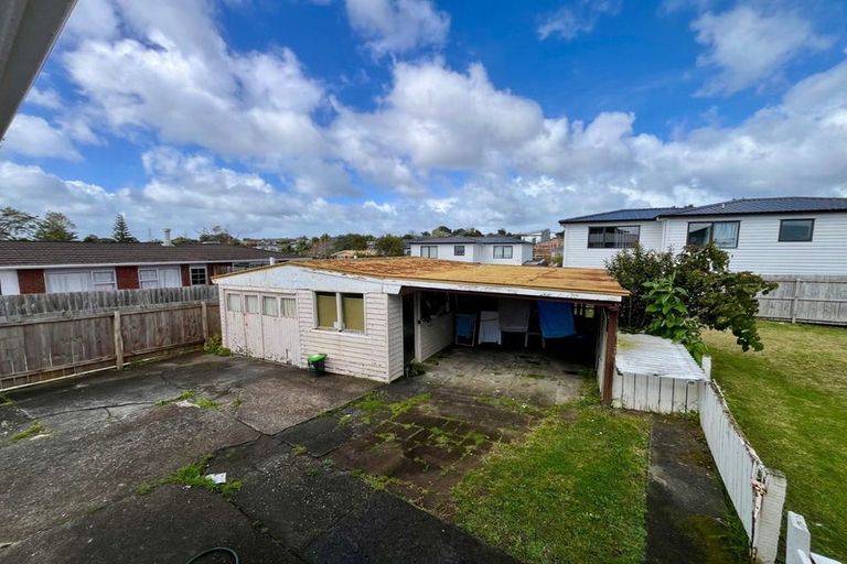 Photo of property in 47 Royal View Road, Te Atatu South, Auckland, 0610