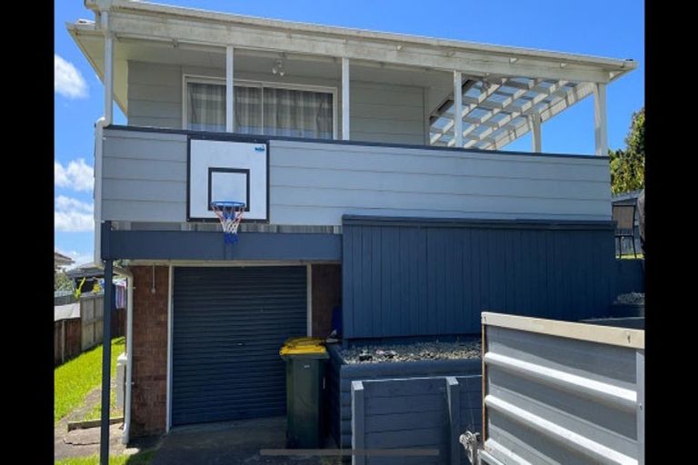 Photo of property in 1/73 Hellyers Street, Birkdale, Auckland, 0626