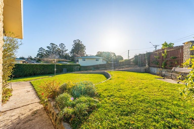 Photo of property in 2 Oxford Street, Holmes Hill, Oamaru, 9401