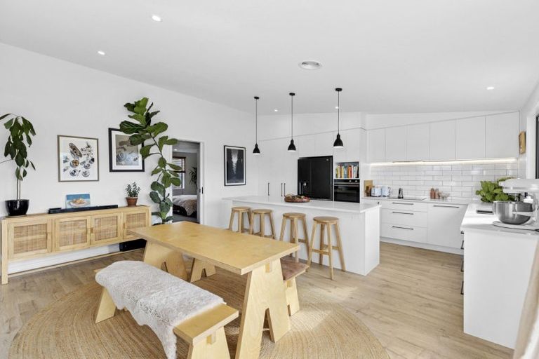 Photo of property in 3 Mount Prospect Lane, Wanaka, 9305