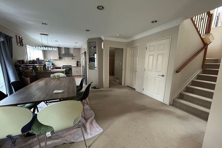 Photo of property in 38b Lyttelton Avenue, Forrest Hill, Auckland, 0620