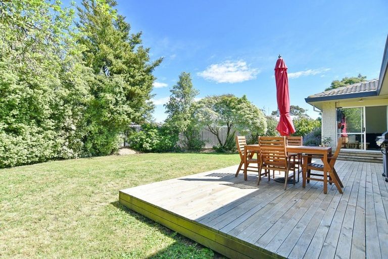 Photo of property in 27 Parkhouse Drive, Rangiora, 7400