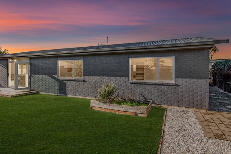 Photo of property in 62a Travis Road, Burwood, Christchurch, 8083