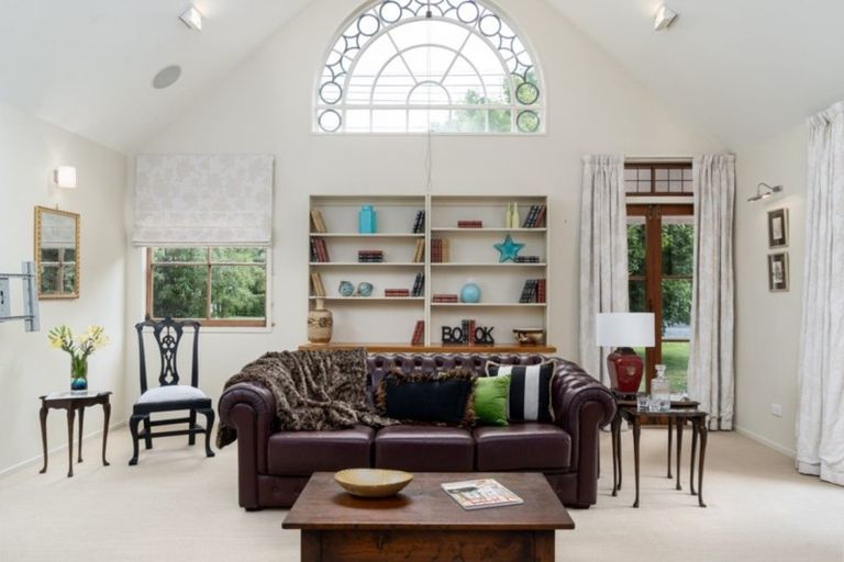 Photo of property in 15 Jellicoe Street, Greytown, 5712