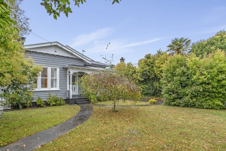 Photo of property in 60 Prospect Terrace, Pukekohe, 2120