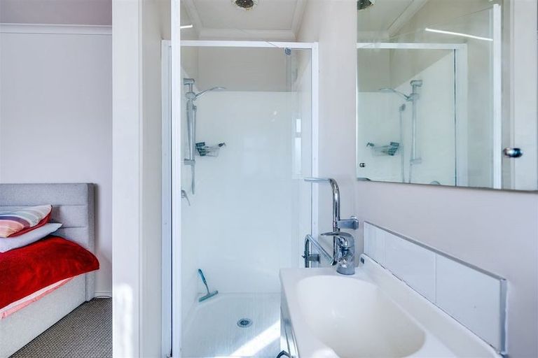 Photo of property in 104a Murphy Road, Taradale, Napier, 4112