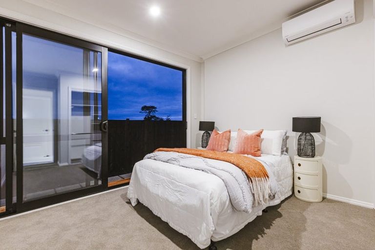 Photo of property in 28 Catalina Avenue, Rosehill, 2113