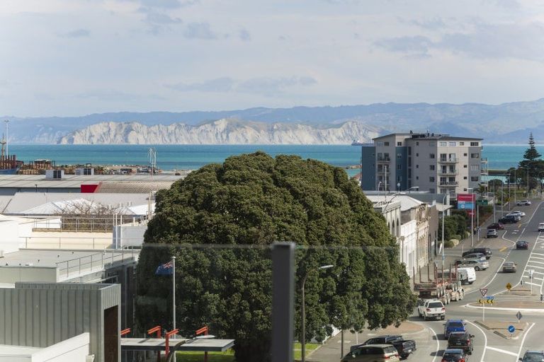 Photo of property in 2/40 Reads Quay, Gisborne, 4010
