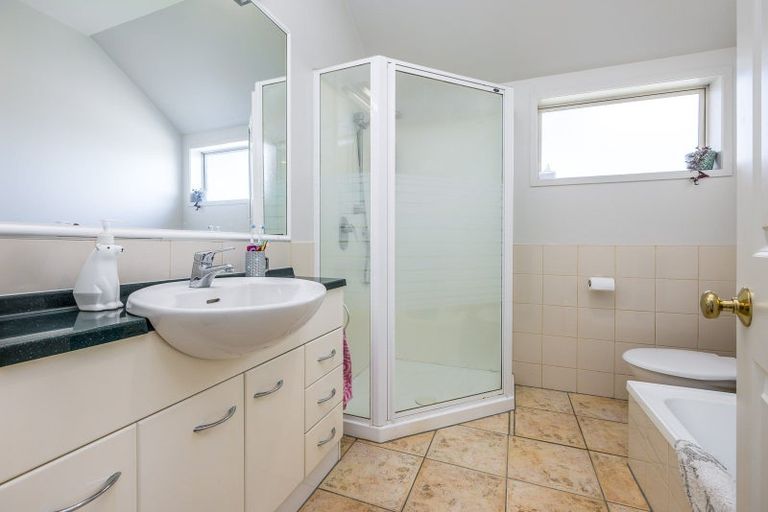 Photo of property in 51 Hart Road, Hauraki, Auckland, 0622