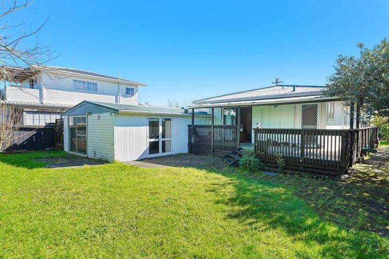 Photo of property in 54 Tiraumea Drive, Pakuranga, Auckland, 2010
