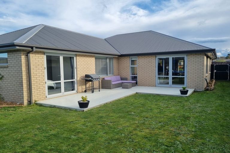 Photo of property in 36 Aroha Street, Pegasus, 7612