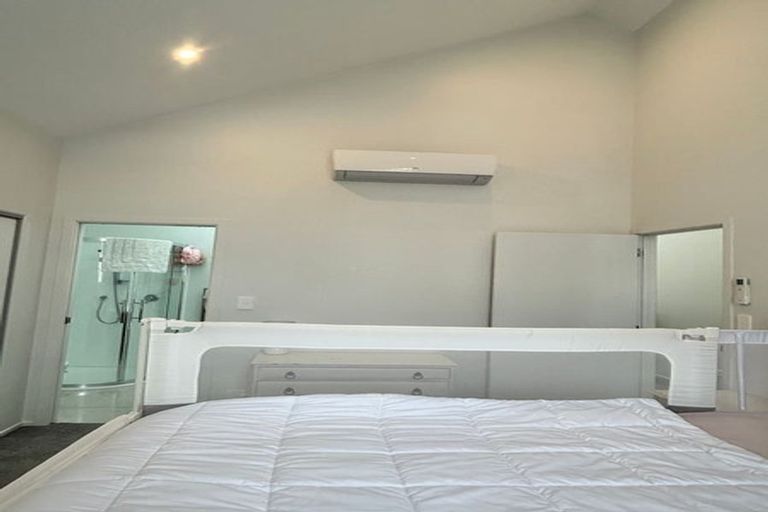 Photo of property in 23a Sequoia Place, Sunnynook, Auckland, 0620