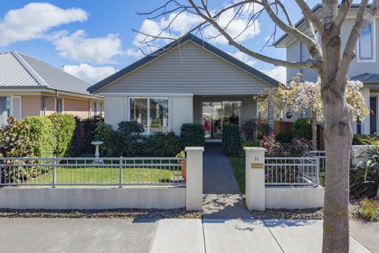 Photo of property in 84 Pegasus Boulevard, Pegasus, 7612