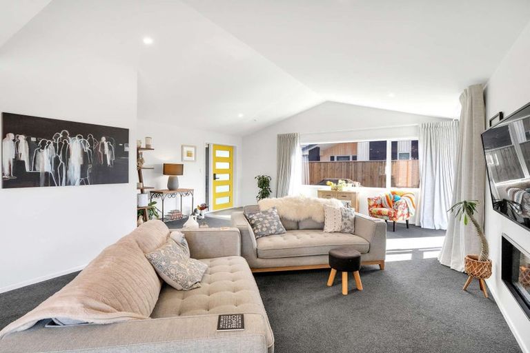 Photo of property in 2 Upham Way, Amberley, 7410