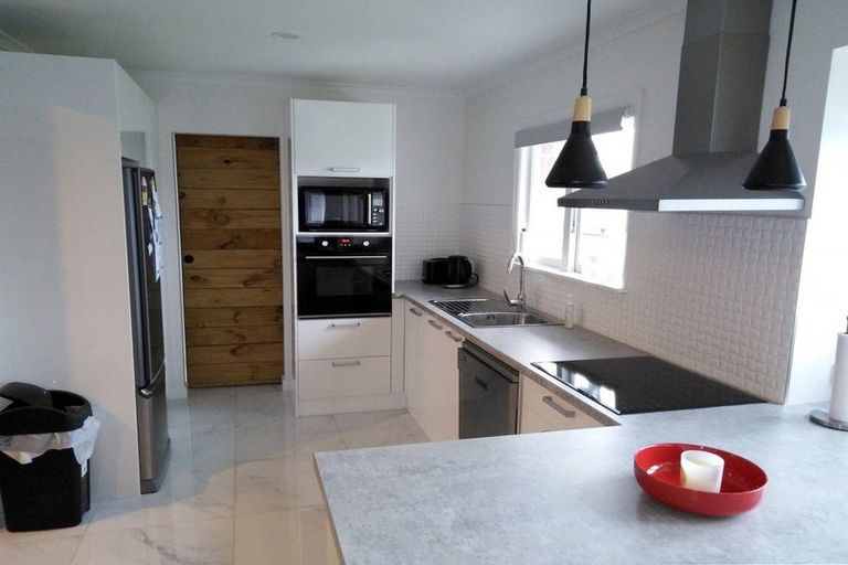 Photo of property in 35 Basingstoke Street, Aranui, Christchurch, 8061