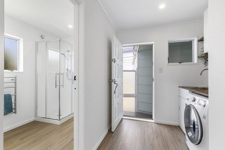 Photo of property in 35 James Cook Drive, Whitby, Porirua, 5024