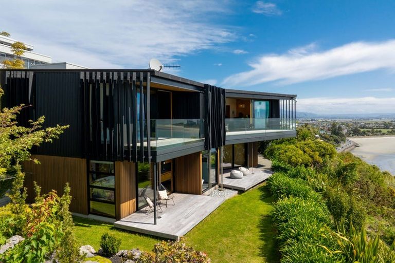Photo of property in 36 The Cliffs, Britannia Heights, Nelson, 7010