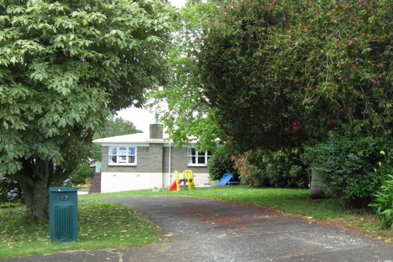 Photo of property in 27 Laurelwood Avenue, Pukekohe, 2120