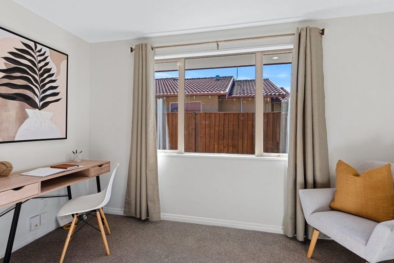 Photo of property in 11 Mica Place, Northwood, Christchurch, 8051