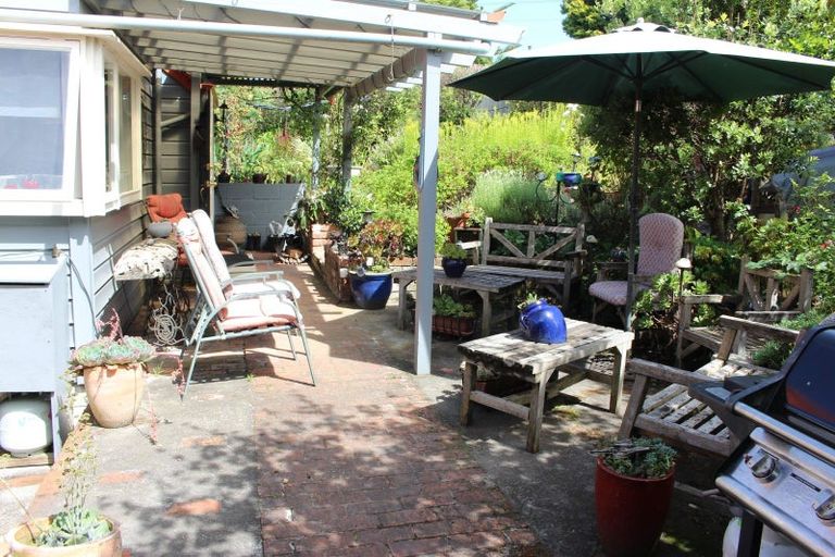 Photo of property in 37 Abbotsford Road, Waipawa, 4210