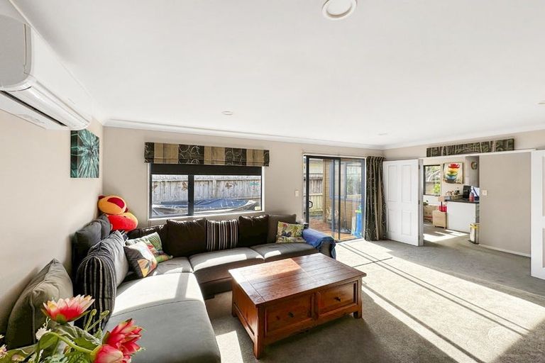Photo of property in 25 Sun Valley Grove, Wainuiomata, Lower Hutt, 5014