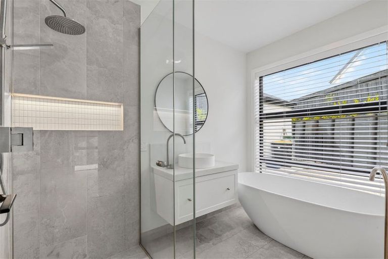 Photo of property in 58 Les Wakefield Road, Mapua, 7005