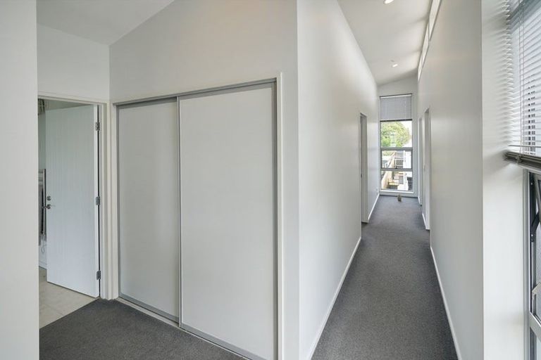 Photo of property in 30f Lyndon Street, Riccarton, Christchurch, 8041