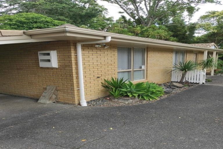 Photo of property in 188a Henderson Valley Road, Henderson, Auckland, 0612
